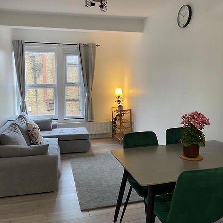 Seven Sisters Hideaway Apartment ลอนดอน ภายนอก รูปภาพ